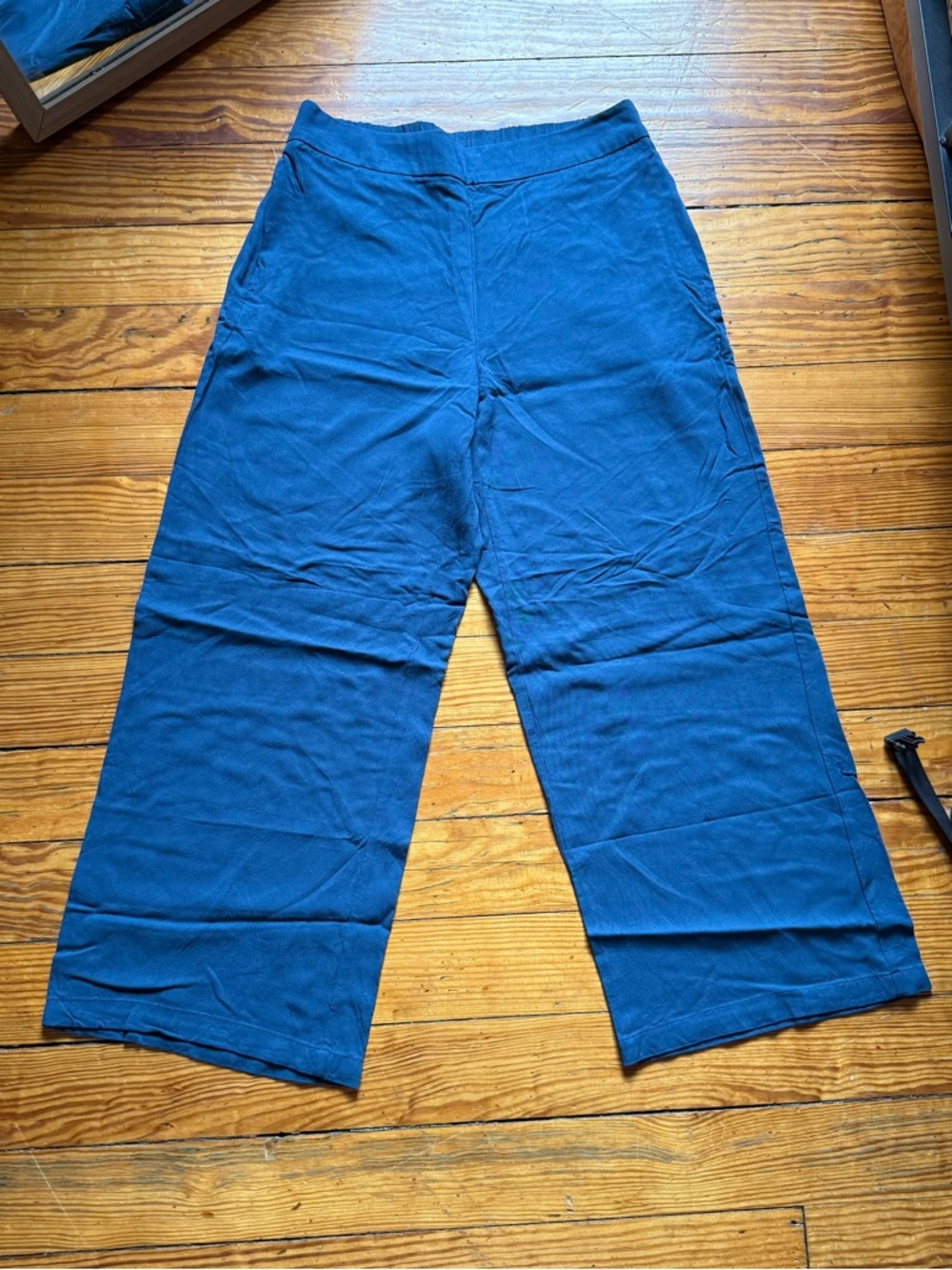 Women's Wide-Leg Pants in Navy Blue